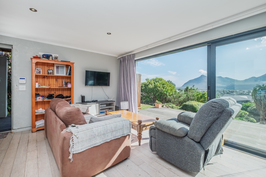 4 Bedroom Property for Sale in Capri Western Cape